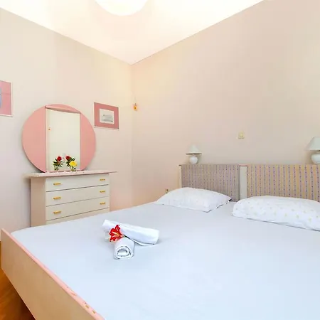 Mirko Apartamento *
